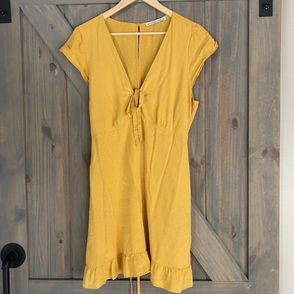 Abercrombie & Fitch Mustard Yellow V-Neck Dress